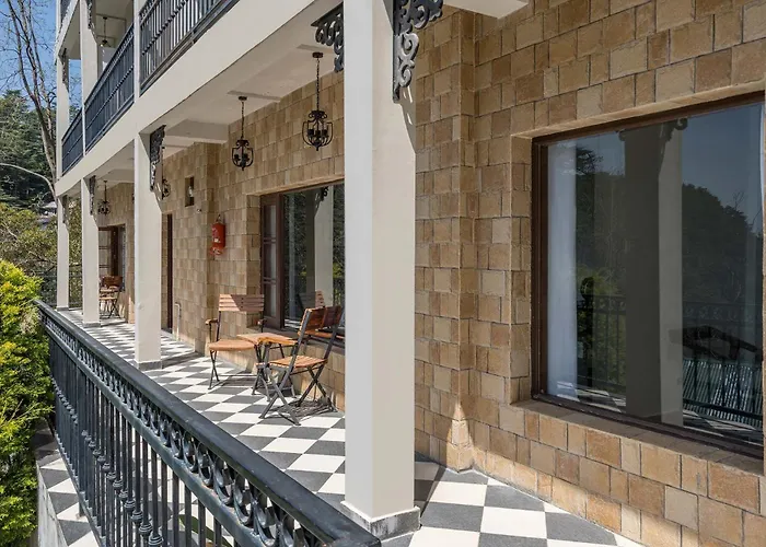 Stayvista At Pine Estate With Outdoor Jacuzzi Shimla